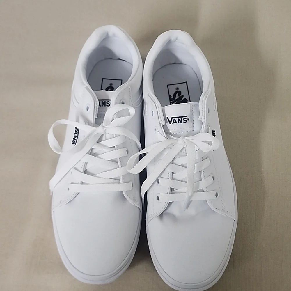 Van's Seldan platform lace-up style canvas white women's 9.5 shoes. - Picture 5 of 6